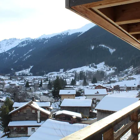 Pluenggas Chalets Gaschurn Exterior photo